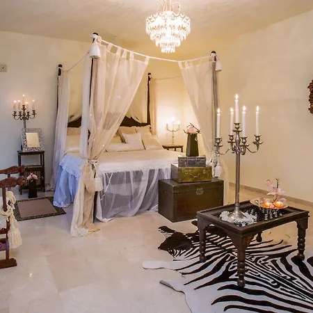 Villa Royal Empire *